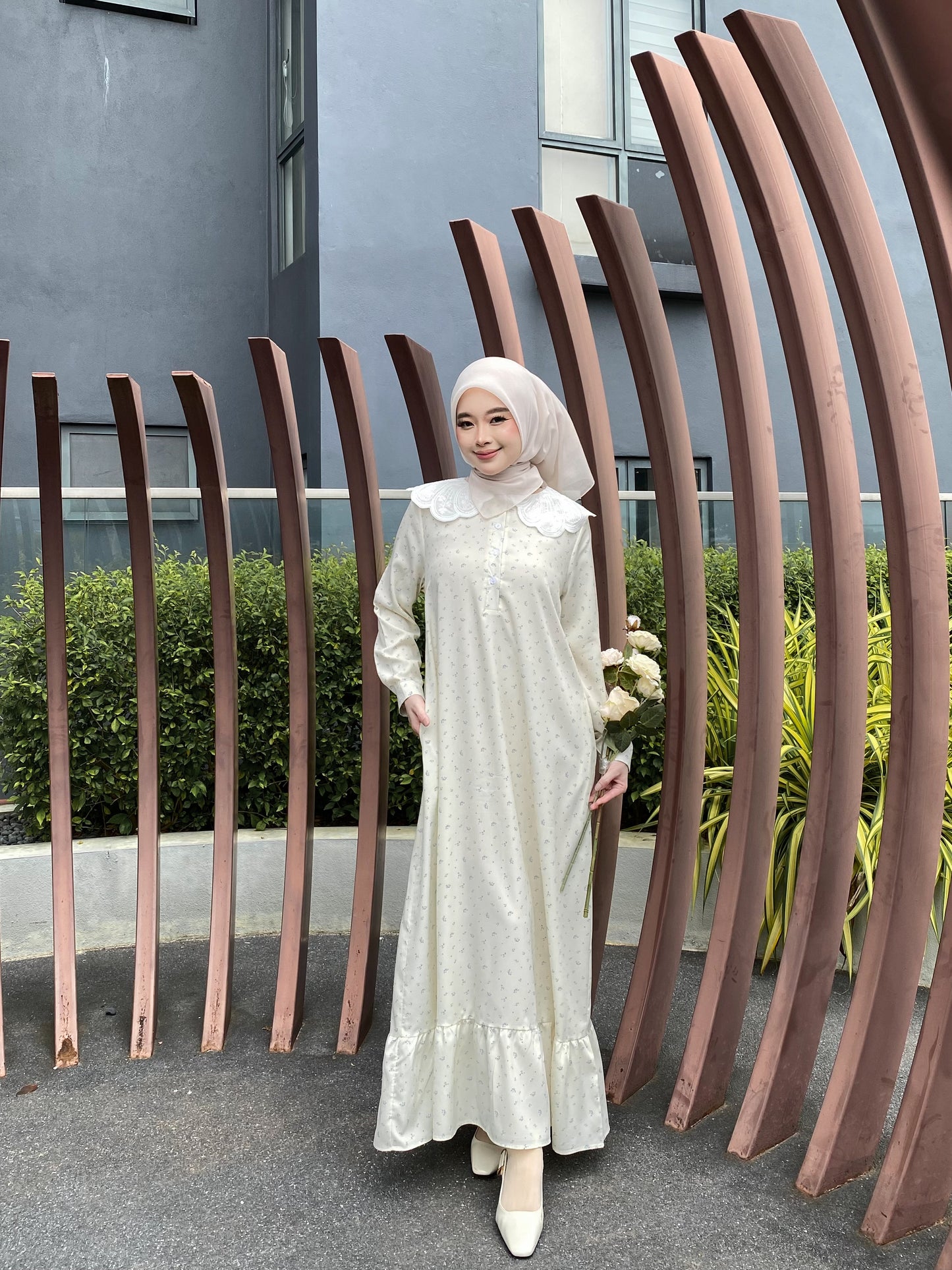 Rurose Dress in Cream