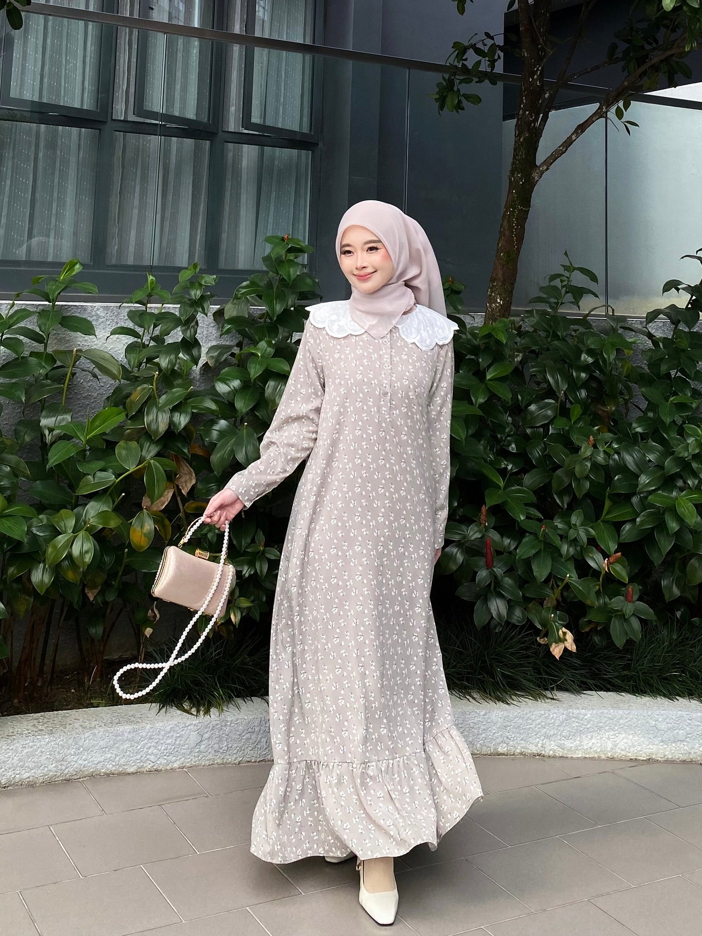 Rurose Dress in Dove
