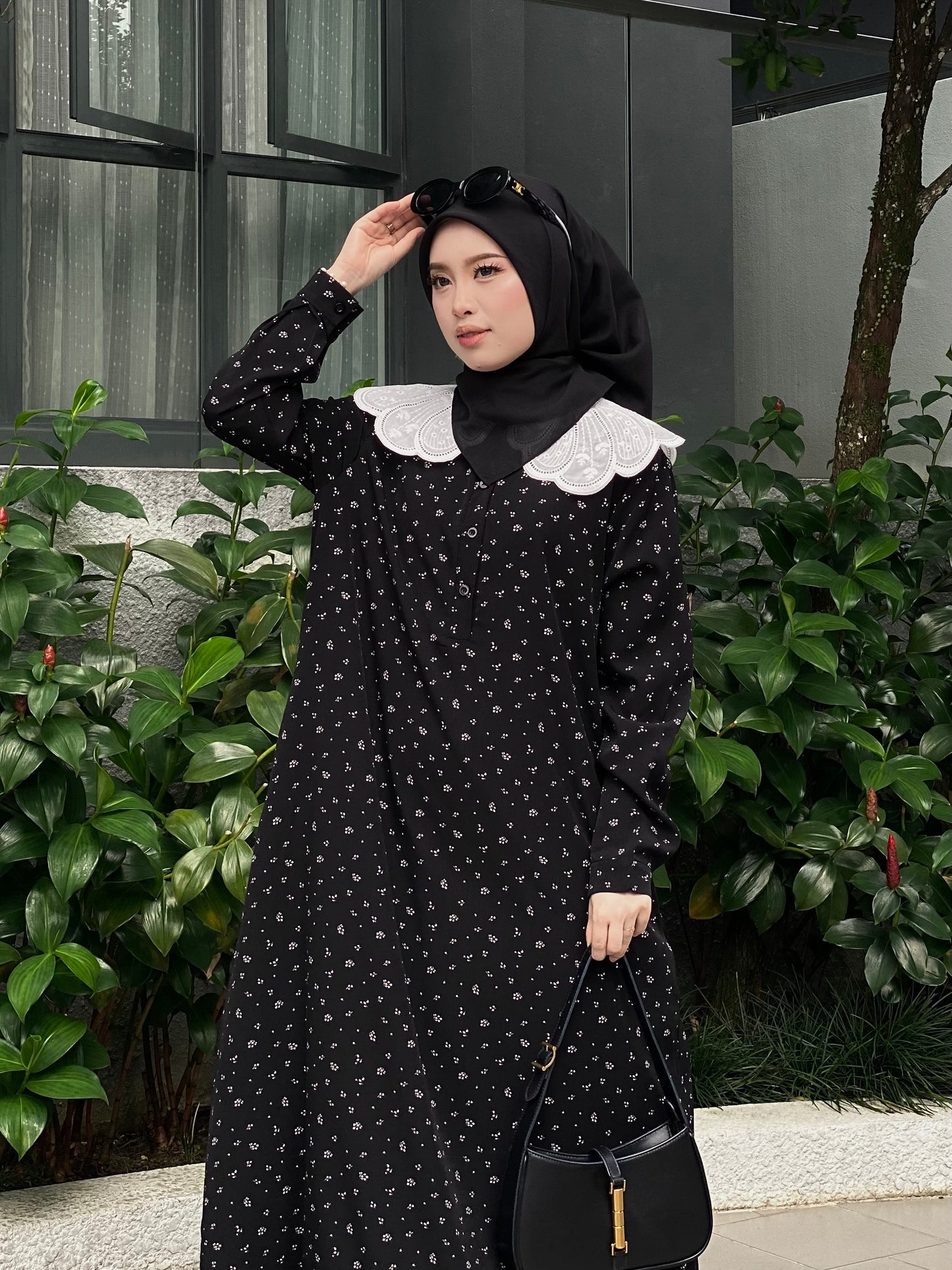 Rurose Dress in Black