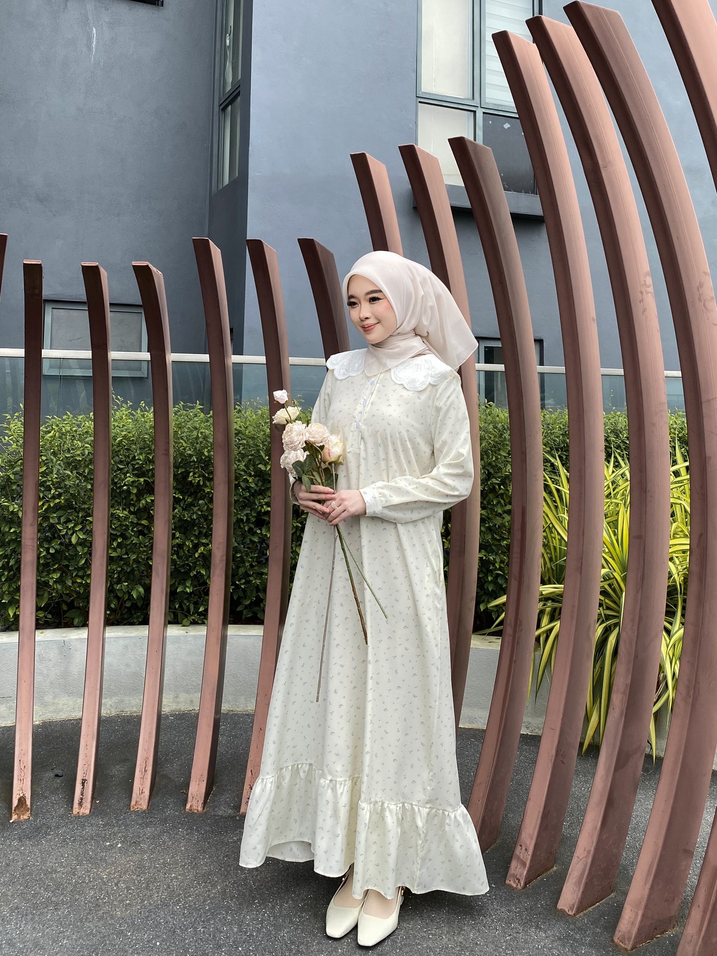 Rurose Dress in Cream