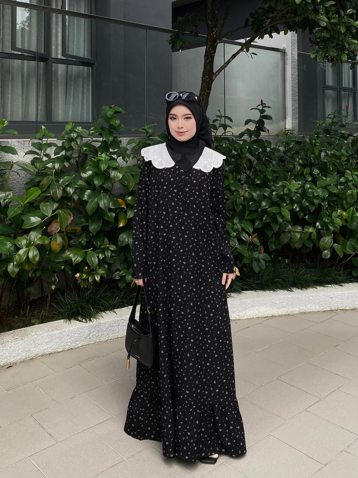 Rurose Dress in Black