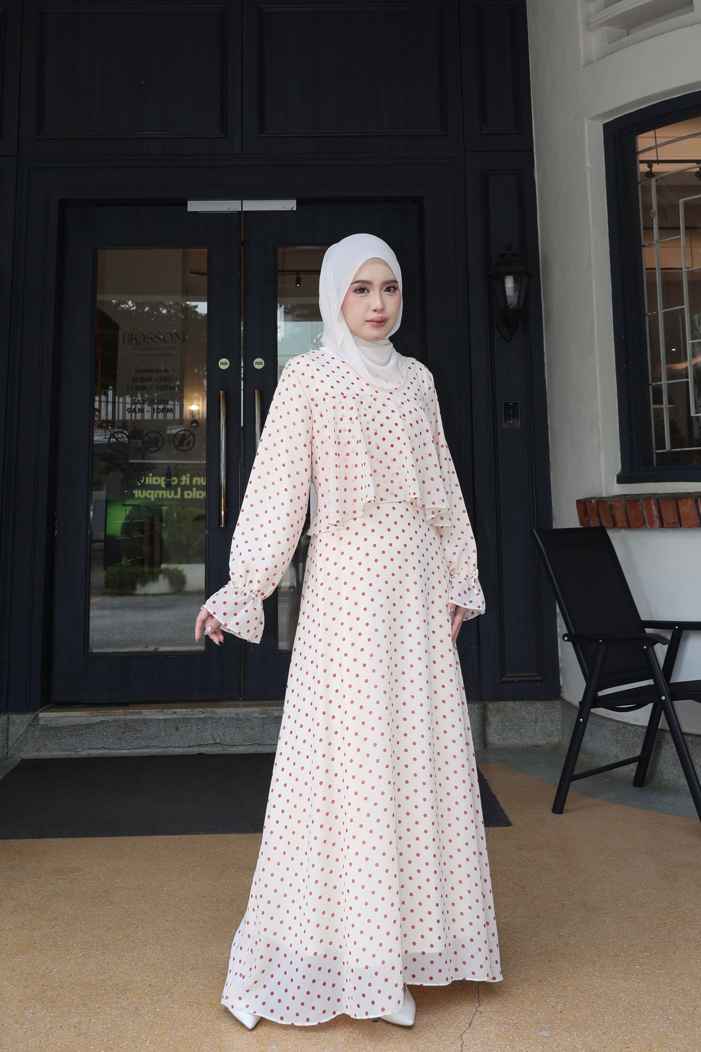 LILY POLKA IN VANILA