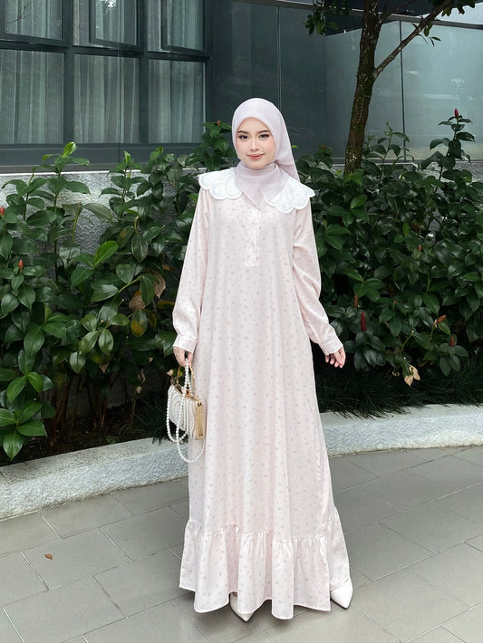 Rurose Dress in Soft Pink