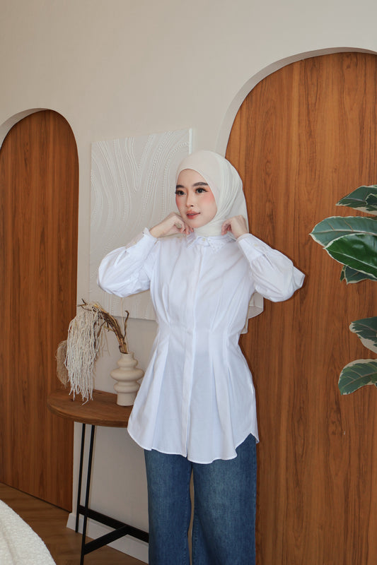Belle Top in White
